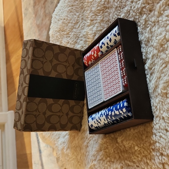 Awesome NWOT Coach Poker Set In Storage Chest 🎲♣️♠️ - Picture 8 of 15